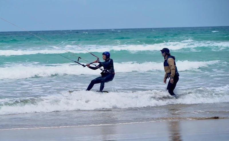Kite Surf Coaching Session in Lanzarote Coastal Waters, photo 3