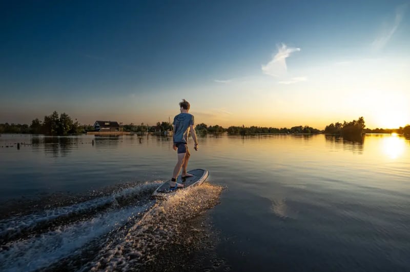 Awake Electric Surfboard Lessons in Port des Torrent Ibiza, photo 5
