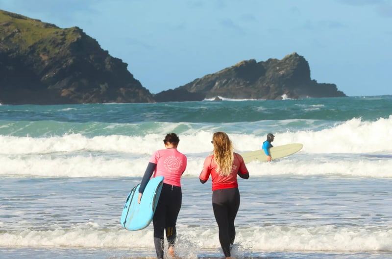 Beginner Surf Lessons on Fistral Beach in Newquay, photo 5