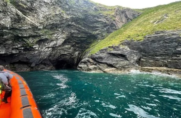 North Coast Boat Trip Experience from Hayle, Cornwall, photo 5