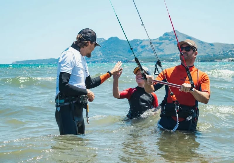 Discovery Kitesurfing Class in Pollensa Bay gallery 3