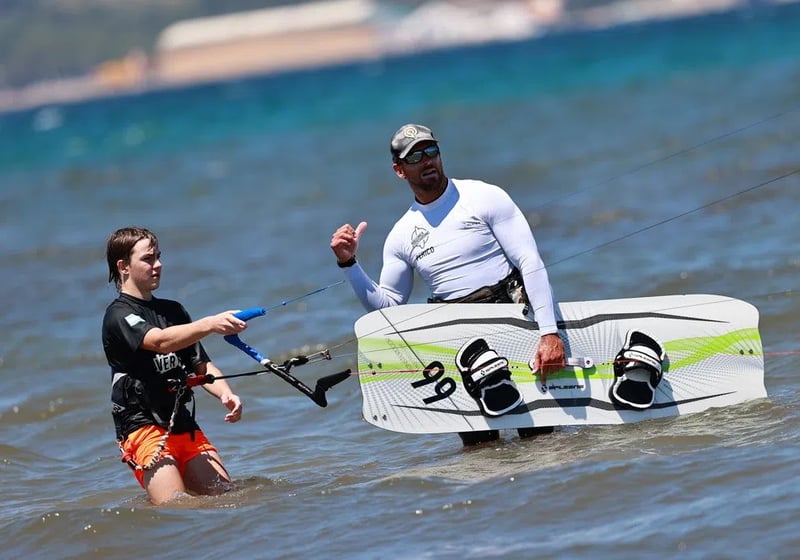 Intensive Beginner Kitesurfing Course in Pollensa Bay, photo 4