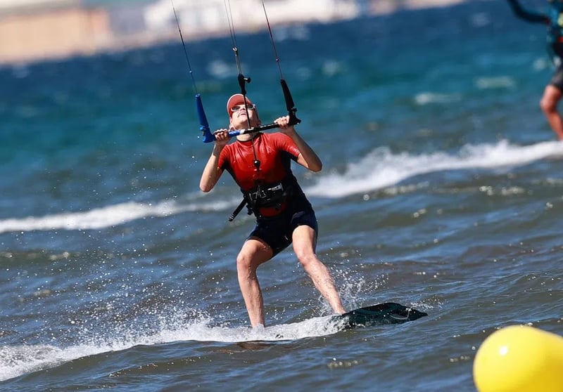 Motorboat Kitesurfing Progression Class in Pollensa Bay, photo 3