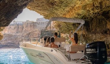 Private Boat Excursion with Champagne in Polignano a Mare, photo 3