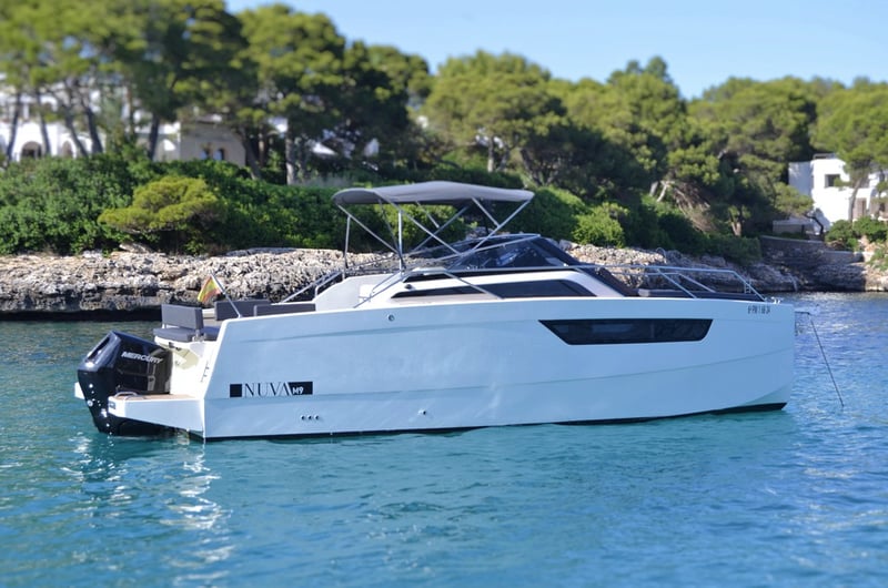 Nuva M9 Cabin Boat Hire in Cala d'Or, photo 2