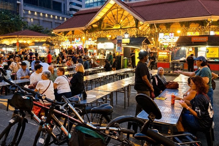 Singapore Sunset Bike Tour with Hawker Dinner, photo 3