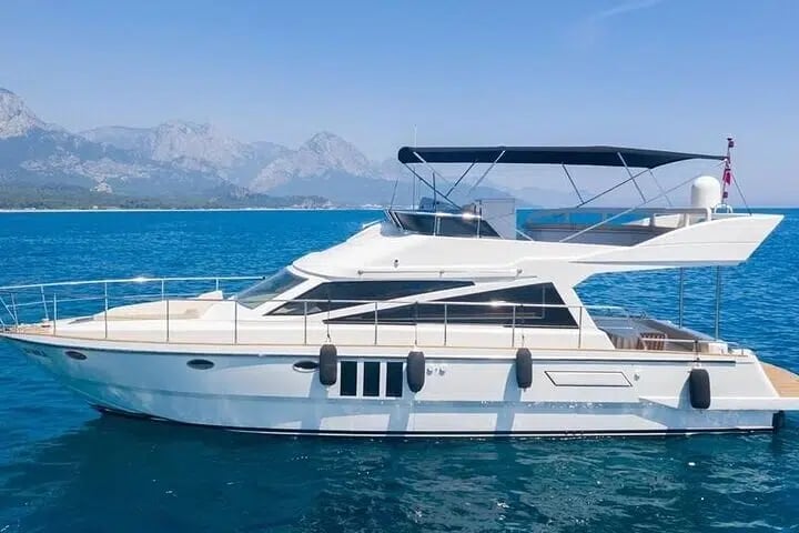 Private Luxury Yacht Tour in Kemer, photo 5
