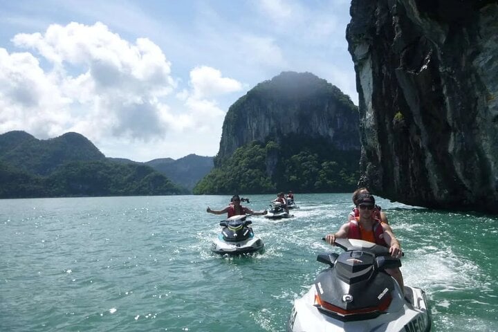 Langkawi Islands Jet Ski Tour including Dayang Bunting Island, photo 2