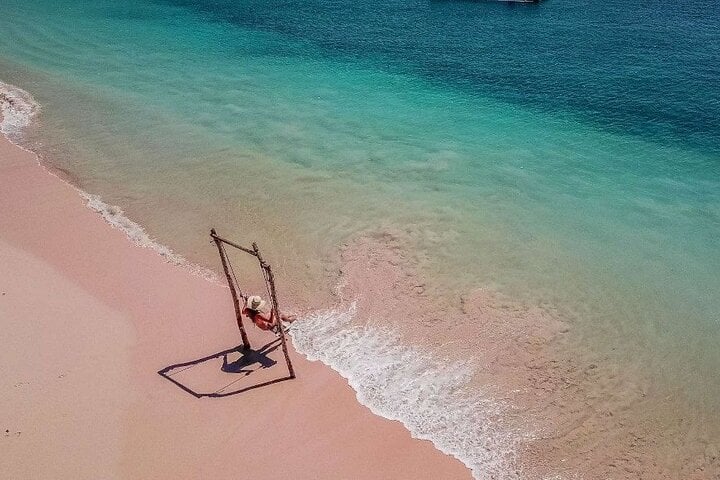 Lombok Pink Beach Full-Day Boat Trip with Snorkelling, photo 4