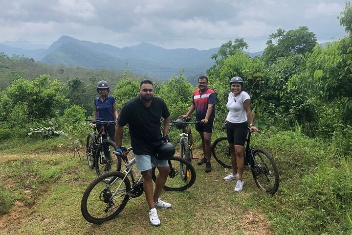 Downhill Mountain Biking in Kitulgala, photo 3