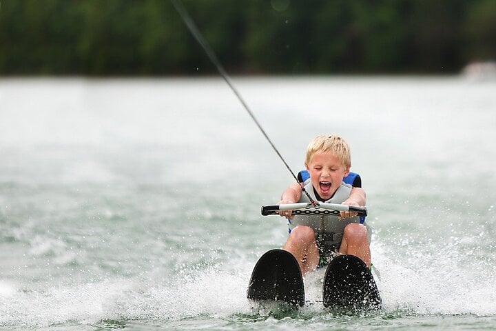 Water Skiing in Trincomalee: Guided Coastal Session, photo 2