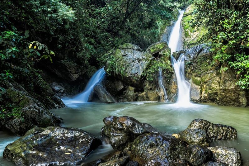 Honolulu and Chullachaqui Waterfalls from Tingo Maria, photo 2