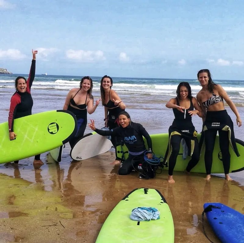 Beginner Surf Lessons in Somo, photo 4