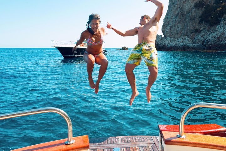 Amalfi: Small Group Boat Day Excursion to Capri Island, photo 4