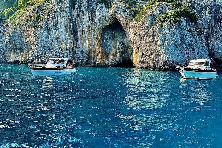 Capri Mini Cruise with Swimming Stop and Free Time on the Island, photo 4
