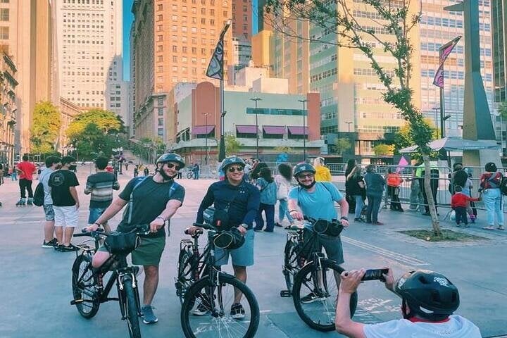 São Paulo Bike Tour: Avenida Paulista and Historic Downtown, photo 2