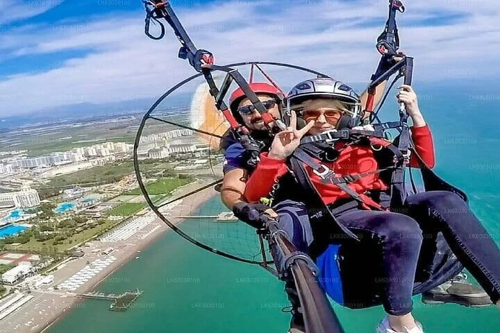 Paramotoring in Negombo: Coastal Flight Experience, photo 4