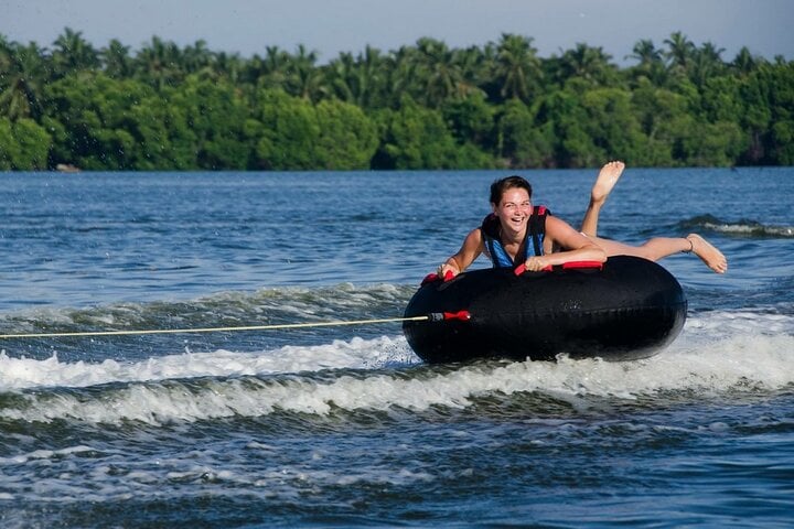 Private Tube Riding in Trincomalee: Beach Tow Session, photo 3