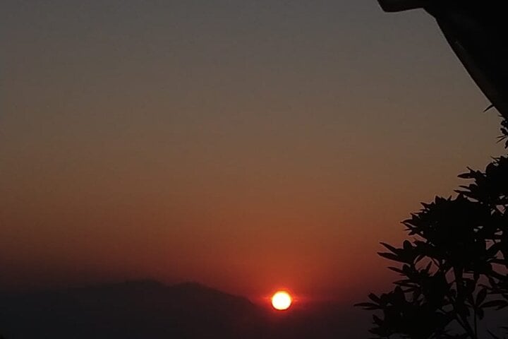 Nagarkot Sunrise Trip and Day Hike with Lunch from Kathmandu, photo 3