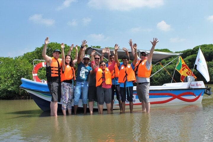 Boat Riding in Negombo: Lagoon Wildlife Cruise, photo 3