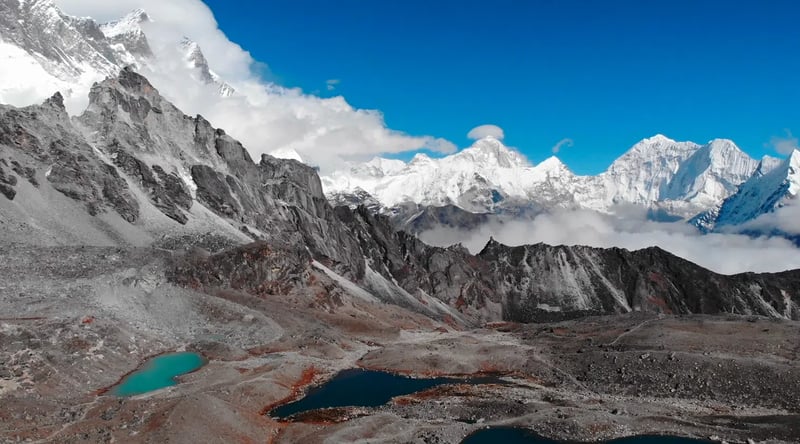 Gokyo Valley Trek – 13 Day Everest Region Lakes & Gokyo Ri Summit Hike, photo 4