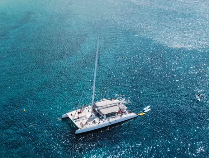 Platinum Adults Catamaran Sailing with Transport in Lanzarote, photo 3
