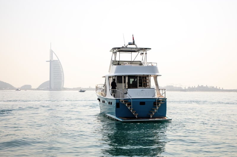 Dubai Hatteras 64ft Luxury Yacht Charter, photo 2