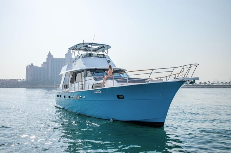 Dubai Hatteras 64ft Luxury Yacht Charter, photo 3