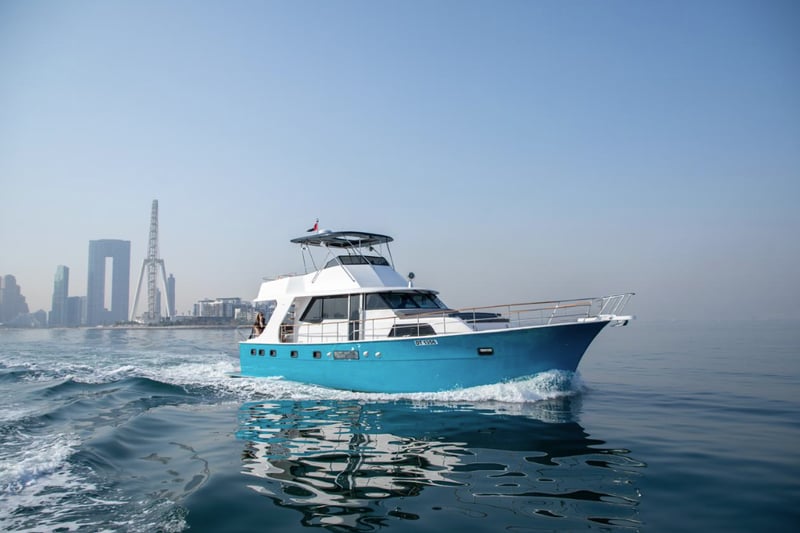 Dubai Hatteras 64ft Luxury Yacht Charter, photo 5
