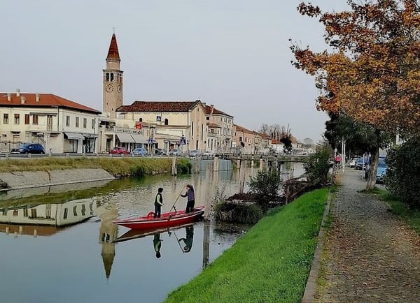 Brenta Riviera Bike Tour from Venice: Palladian Villas & Riverside Heritage, photo 2