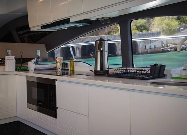 Alanya Private Yacht Cruise with BBQ Lunch, Soft Drinks & Swimming Stops, photo 4