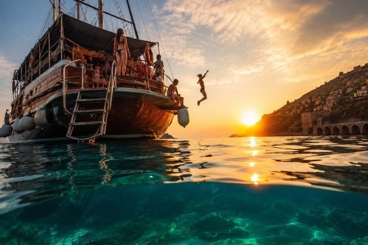 Alanya Relaxing Boat Tour with BBQ Lunch and Transfer, photo 4