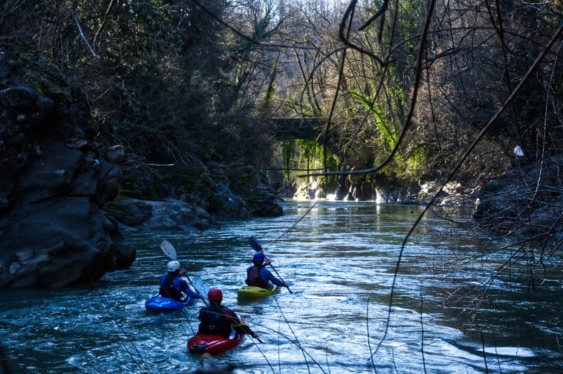 Guided Whitewater Kayaking Day in Haute-Savoie, photo 5