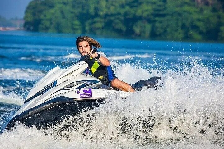 Jet Skiing in Mirissa: Coastal Ride, photo 2