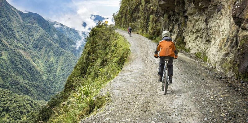 Death Road Downhill Bike Ride from La Paz, photo 3