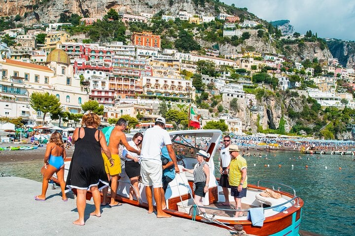 Classic Gozzo 7.50 Private Tour to Capri and Positano from Sorrento, photo 5