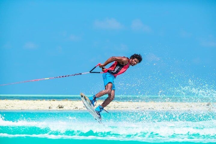 Wakeboarding in Trincomalee: Guided Coastal Session, photo 2
