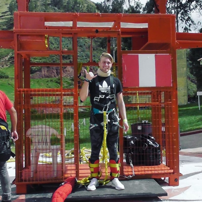 Bungee Jump over Canyons near Cusco, photo 2