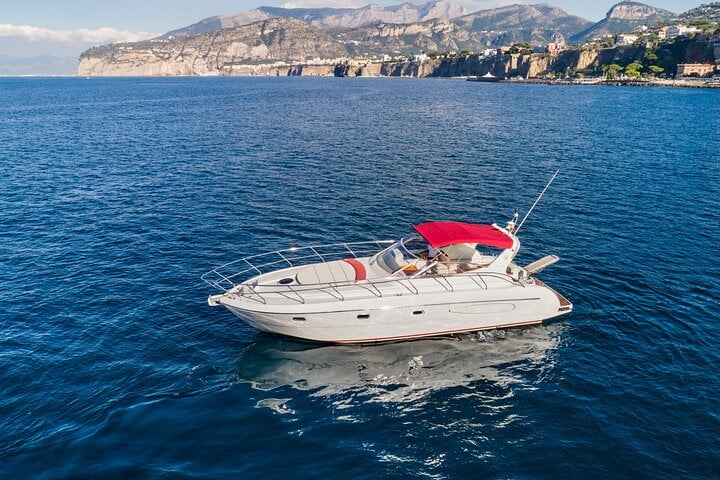 Luxury Private Boat Tour from Sorrento to Amalfi Coast (Shamal 40), photo 2