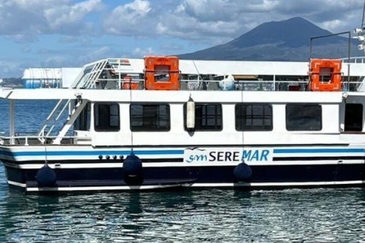 Capri Mini Cruise with Swimming Stop and Free Time on the Island, photo 3
