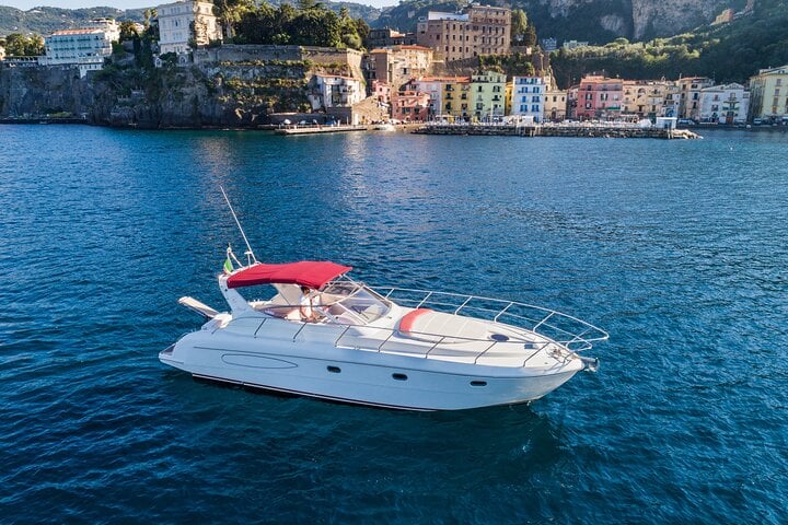 Luxury Private Boat Tour from Sorrento to Amalfi Coast (Shamal 40), photo 4