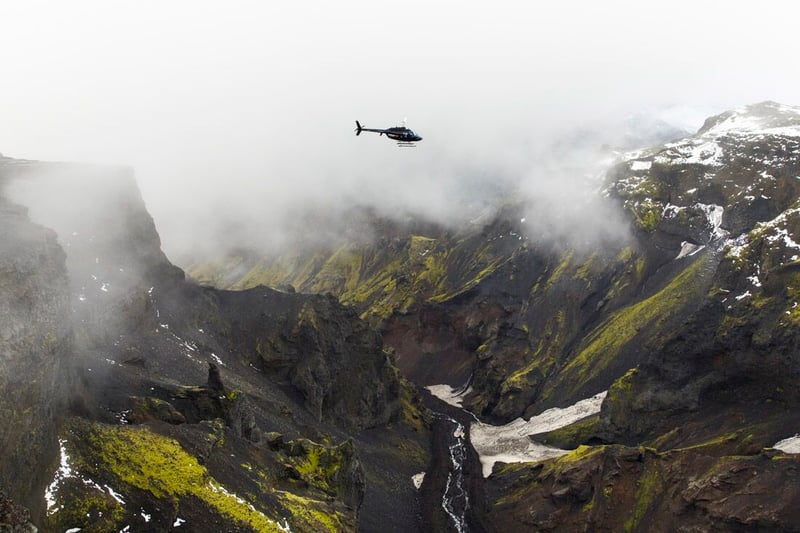 Film Location Hunting Helicopter Tour, photo 3