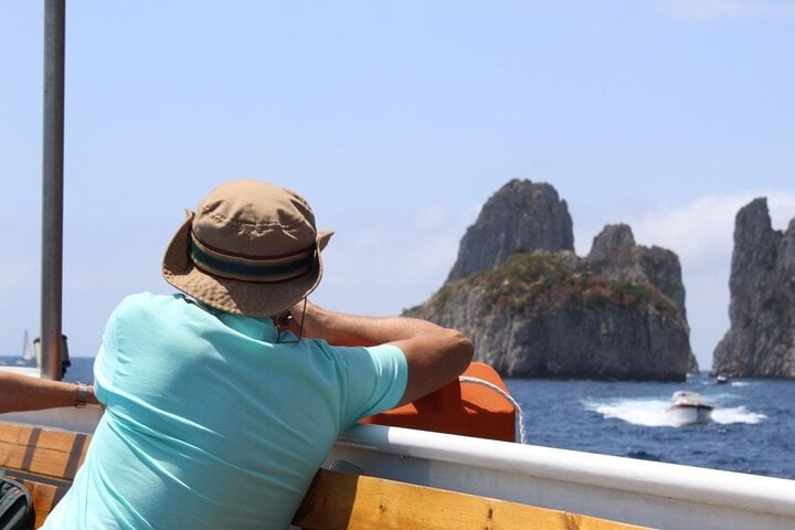 Capri Mini Cruise with Swimming Stop and Free Time on the Island, photo 2