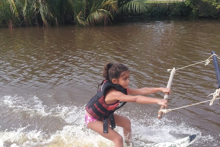 Water Skiing in Negombo: Guided Lagoon Session, photo 2