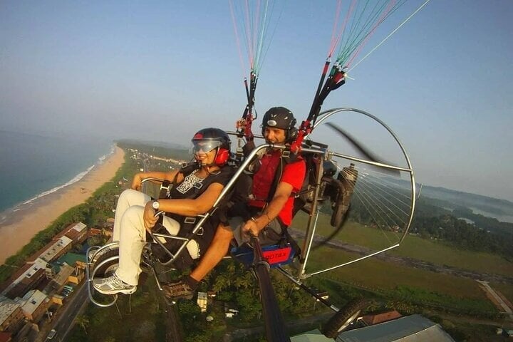 Paramotoring in Negombo: Coastal Flight Experience, photo 3