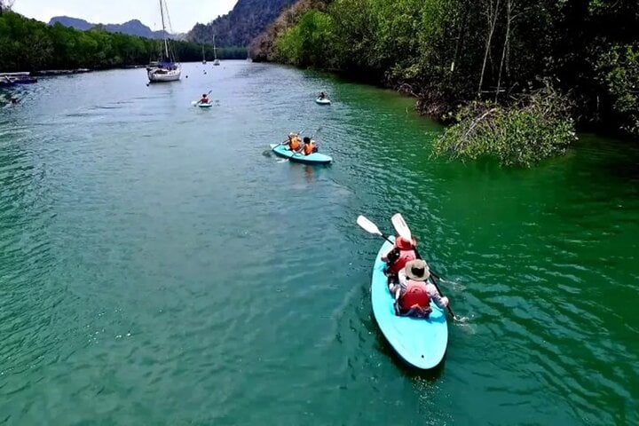 Guided Langkawi Sunset Kayaking Adventures with Hotel Transfers, photo 3