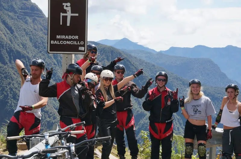 Death Road Downhill Bike Ride from La Paz, photo 5