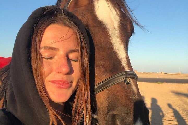 2-Hour Beach & Desert Horse Riding from Hurghada, photo 2