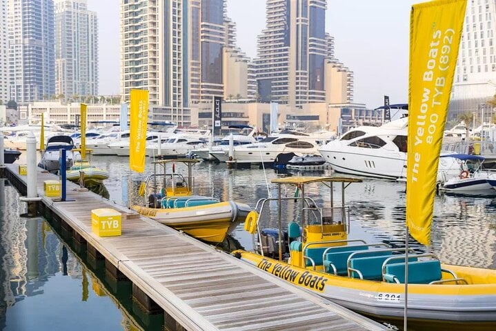 Yellow Boat Marina Tour in Dubai, photo 2