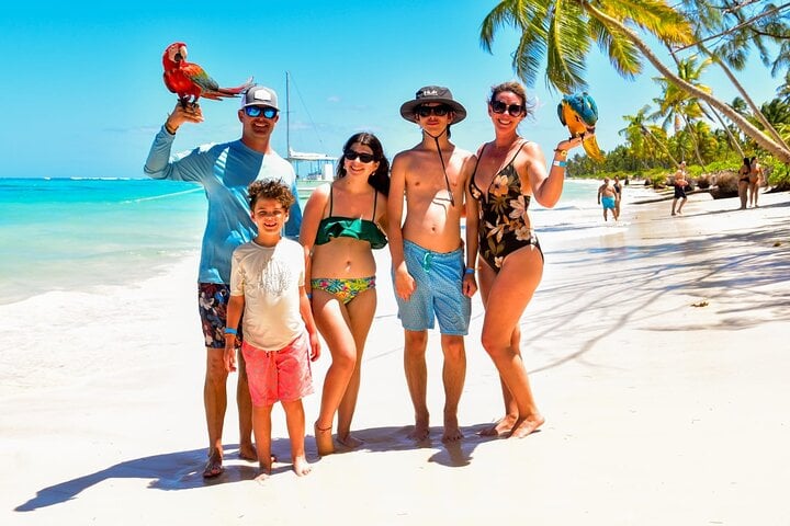 Family Boat Tour with Snorkeling in Punta Cana, photo 2